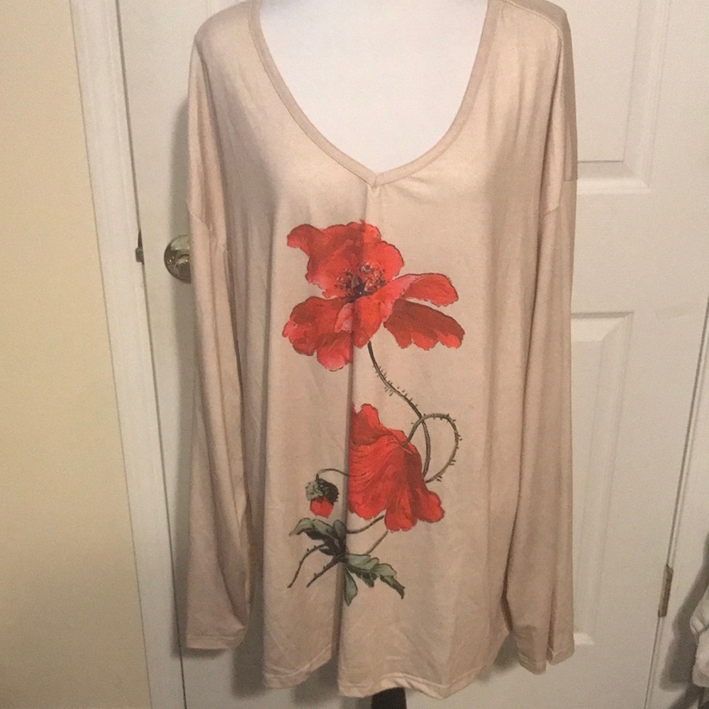 V neck long sleeved tee